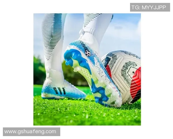 不同足球明星的鞋码大揭秘：从梅西到C罗，他们的球鞋尺码差异有多大